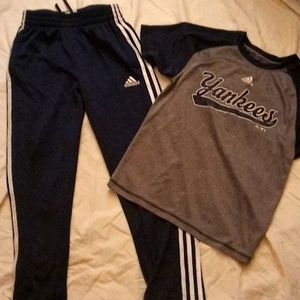 Boys Adidas 10/12 Yankee alfit